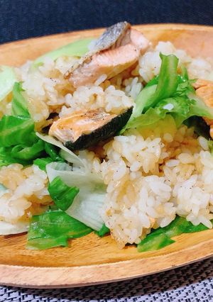 炊飯器で簡単!鮭とレタスのバター醤油ピラフ-レシピのメイン写真