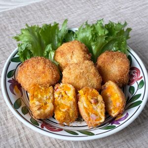 秋のごちそう♪かぼちゃのクリームコロッケ