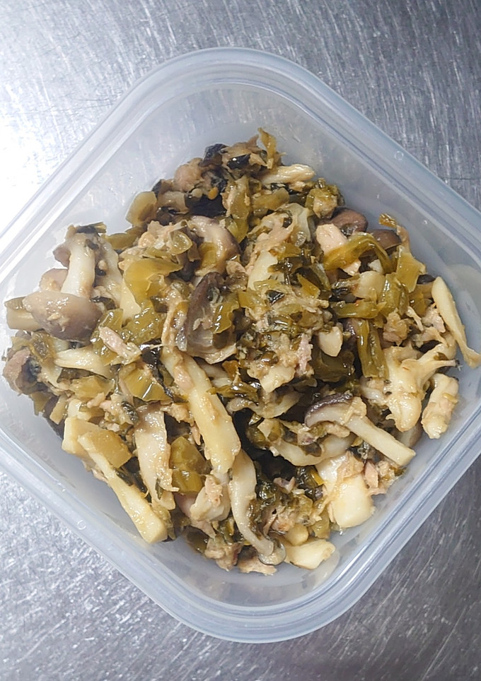 高菜漬けとツナときのこの炒め物-レシピのメイン写真