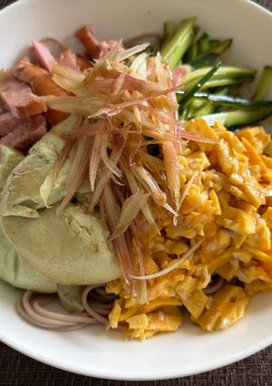 冷やし中華風あり物de蕎麦😻-レシピのメイン写真