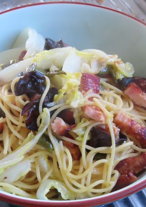 ベーコン白菜キクラゲ青唐辛子の中華パスタ-レシピのメイン写真