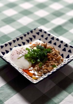 おつまみにも♡納豆と温玉のヘルシーレシピ-レシピのメイン写真