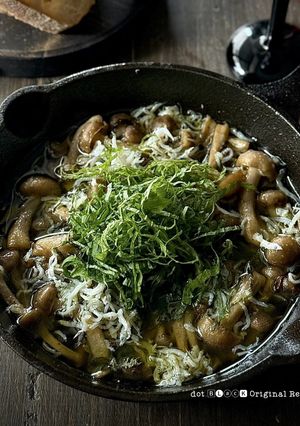 手軽な和食材で作る！きのこのアヒージョ-レシピのメイン写真