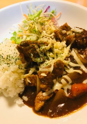 レトルト●やまかけ出汁ポークチーズカレー-レシピのメイン写真