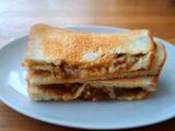 カレー・チーズのホットサンド！