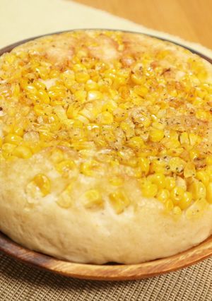 炊飯器で手間なしコーンフォカッチャ-レシピのメイン写真