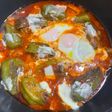 ピーマンの肉詰めトマト煮込み