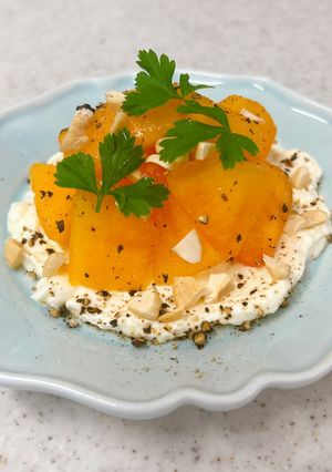 クリームチーズソースで♪柿とカシューナッツ-レシピのメイン写真