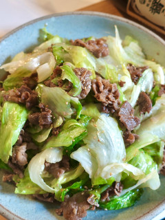 レタスと牛肉の醤油こうじ炒め-レシピのメイン写真