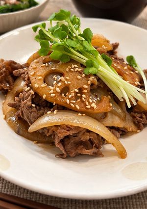 ご飯がすすむ♪牛肉とれんこんのピリ辛甘辛炒め-レシピのメイン写真