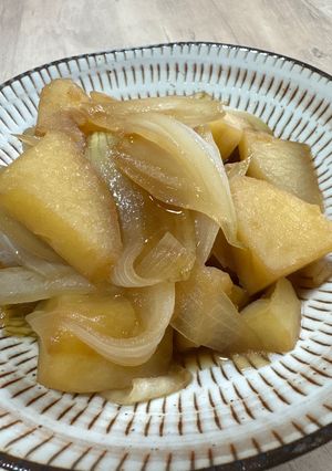 新じゃがと新玉ねぎの甘辛煮-レシピのメイン写真