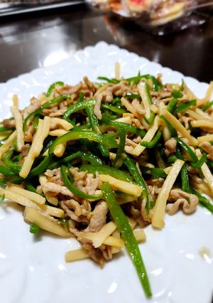 青椒肉絲(チンジャオロース)-レシピのメイン写真