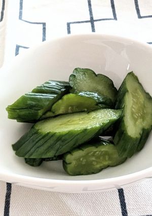 【大量消費に】キュウリの焼酎漬け-レシピのメイン写真