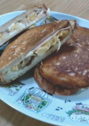 宗像の食材がつまったホットサンド-レシピのメイン写真