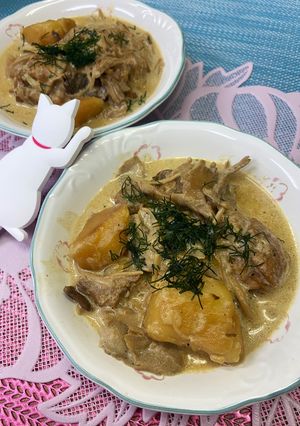 ポルチーニときのこと手羽元のクリーム煮！-レシピのメイン写真