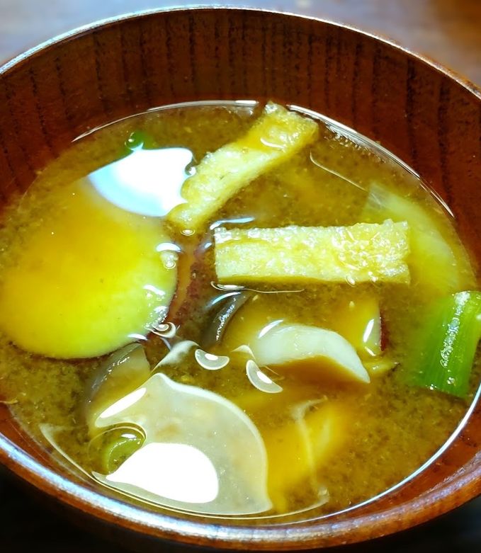 さつまいも、エリンギ、長葱のお味噌汁-レシピのメイン写真