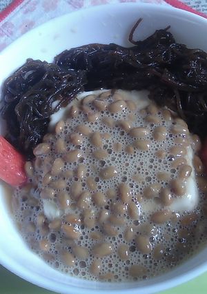 洗いもずくカニカマ＋金の粒納豆載せ冷奴-レシピのメイン写真