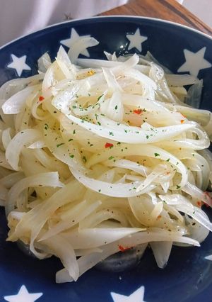 新玉ねぎのペペロンチーノ風炒め♪-レシピのメイン写真