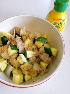 ツナとズッキーニの炒め物-レシピのメイン写真