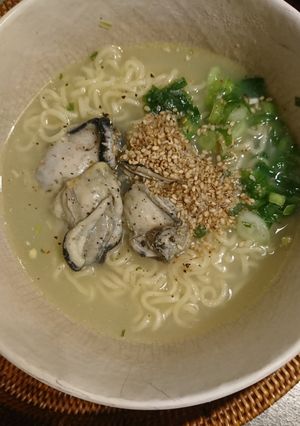 カキ・サッポロ一番塩ラーメン-レシピのメイン写真