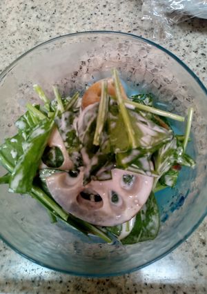 れんこんとほうれん草のマヨドレサラダ-レシピのメイン写真