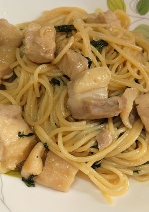 鶏肉と春菊の醤油バターパスタ-レシピのメイン写真