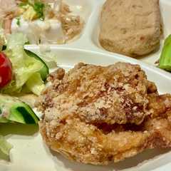 รูปของ ジューシー鶏ももBIG唐揚げ