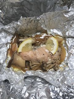 秋鮭ときのこのホイル焼き🐟🍄🟫-レシピのメイン写真