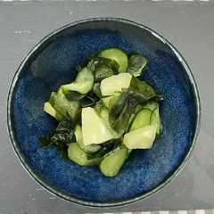 รูปของ パイン缶が味の決め手！きゅうりの酢の物