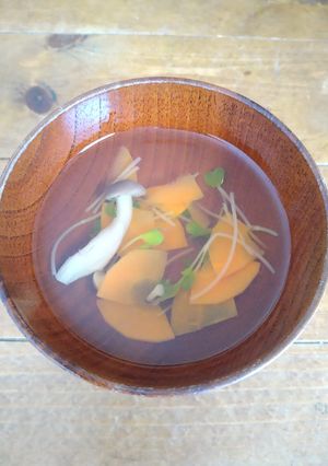 かいわれ大根と人参のすまし汁-レシピのメイン写真