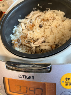 ねぎしゃぶ鍋つゆで炊き込みご飯-レシピのメイン写真