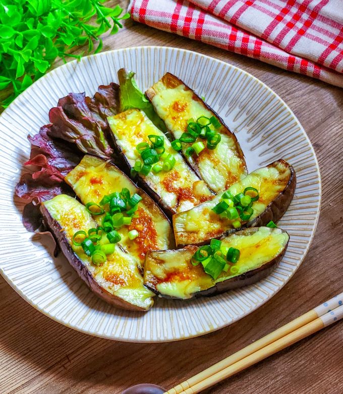 沼落ち確定！なすの生姜チーズ焼き by カレンガール 【クックパッド