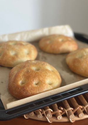 手ごねで作るふんわりフォカッチャ-レシピのメイン写真