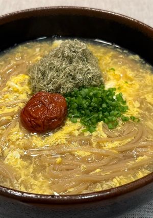 梅とろろ卵あんかけうどん-レシピのメイン写真