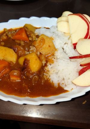 カレーのトッピングにスライスりんごの提案-レシピのメイン写真