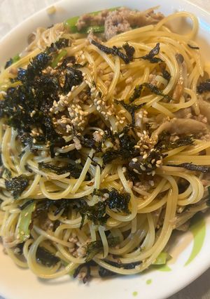 ひき肉ときのこと小松菜の和風パスタ-レシピのメイン写真
