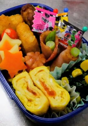 ケチャップinオムレツ＊ベーコンオムレツ-レシピのメイン写真