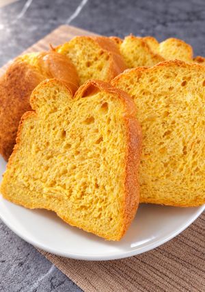 豆腐でふわもち♪にんじんとたまごの食パン-レシピのメイン写真