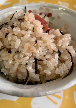 梅ひじき飯-レシピのメイン写真