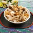 丸ごと1枚!鶏肉としめじの豪快炊き込みご飯❀
