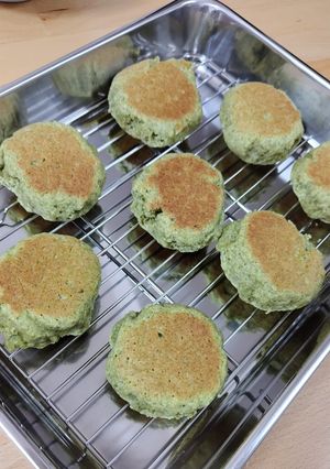 フライパンで焼く緑茶スコーン(卵使用)-レシピのメイン写真