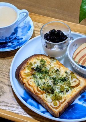 ちくわと高菜漬けの和風チーズトースト-レシピのメイン写真