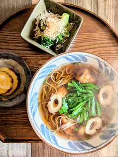 温かいニラ蕎麦ランチ-レシピのメイン写真