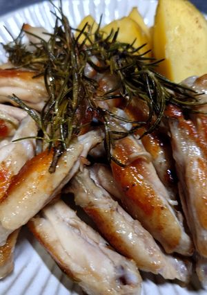 手羽中のローズマリー焼き💫ポテト添-レシピのメイン写真