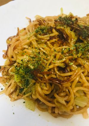 アレンジ★日清焼そば●チーズ＆キャベツ-レシピのメイン写真