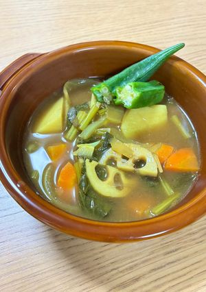 体の芯から温まる！根菜たっぷり生姜スープカレー-レシピのメイン写真