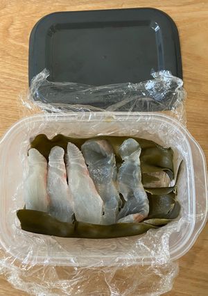 余った刺身の昆布締め-レシピのメイン写真