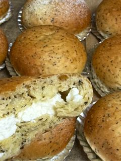 バジルクリームチーズパン-レシピのメイン写真