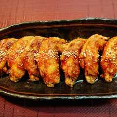 รูปของ 居酒屋風♪甘辛手羽先揚げ♡