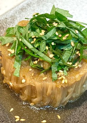 簡単☆節約おつまみ副菜に♪えのきステーキ大葉のせ-レシピのメイン写真